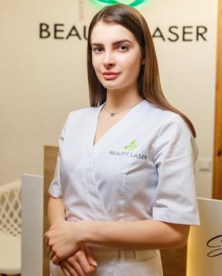 Фото Диана Шурига - Сертифицированный специалист по лазерной эпиляции Lumenis / DEKA. Сертифицированный специалист EndoSpheres Therapy. Сертифицированный специалист по криолиполизу.